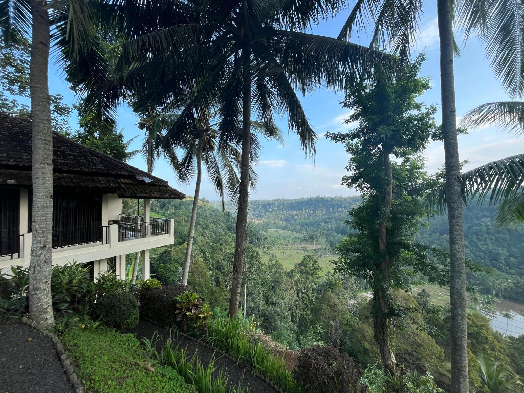 Domisili Ijen Cliff By Fays Hospitality Hotel Banyuwangi  Exterior photo